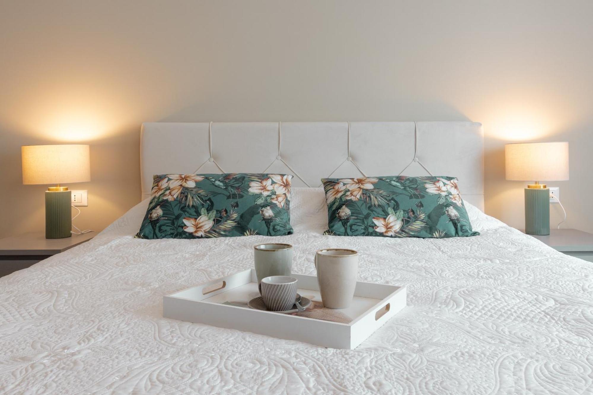 Family&Friends Apartment Trieste Bagian luar foto